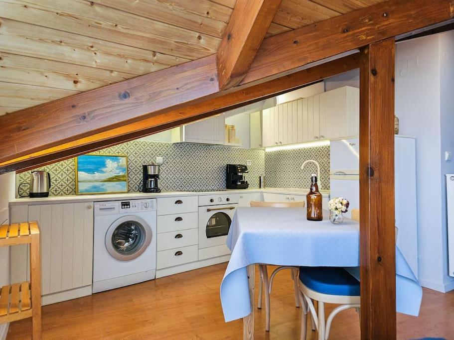 Sunny & Comfy Studio In The Heart Of Preveza Exteriör bild